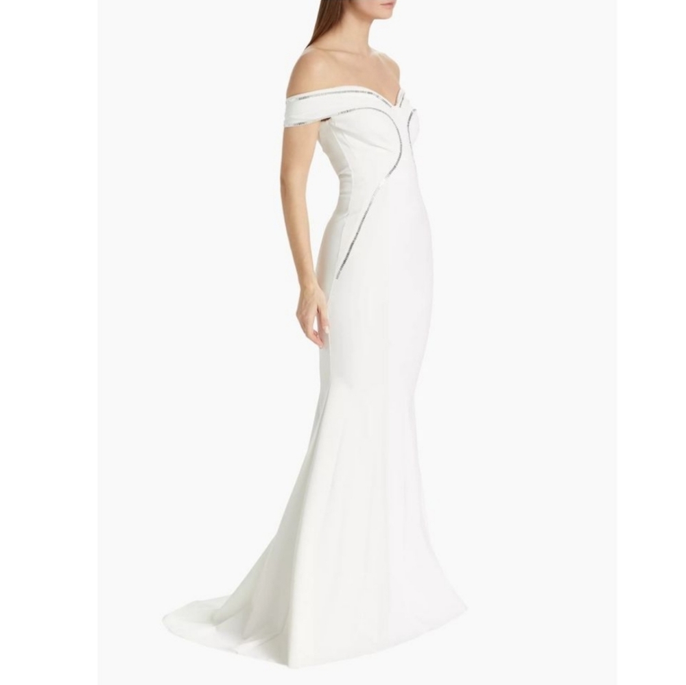 NWT$1,390 Chiara Boni Genny Embellished White Mermaid Gown Dress Sz 2 (38) - Picture 2 of 16